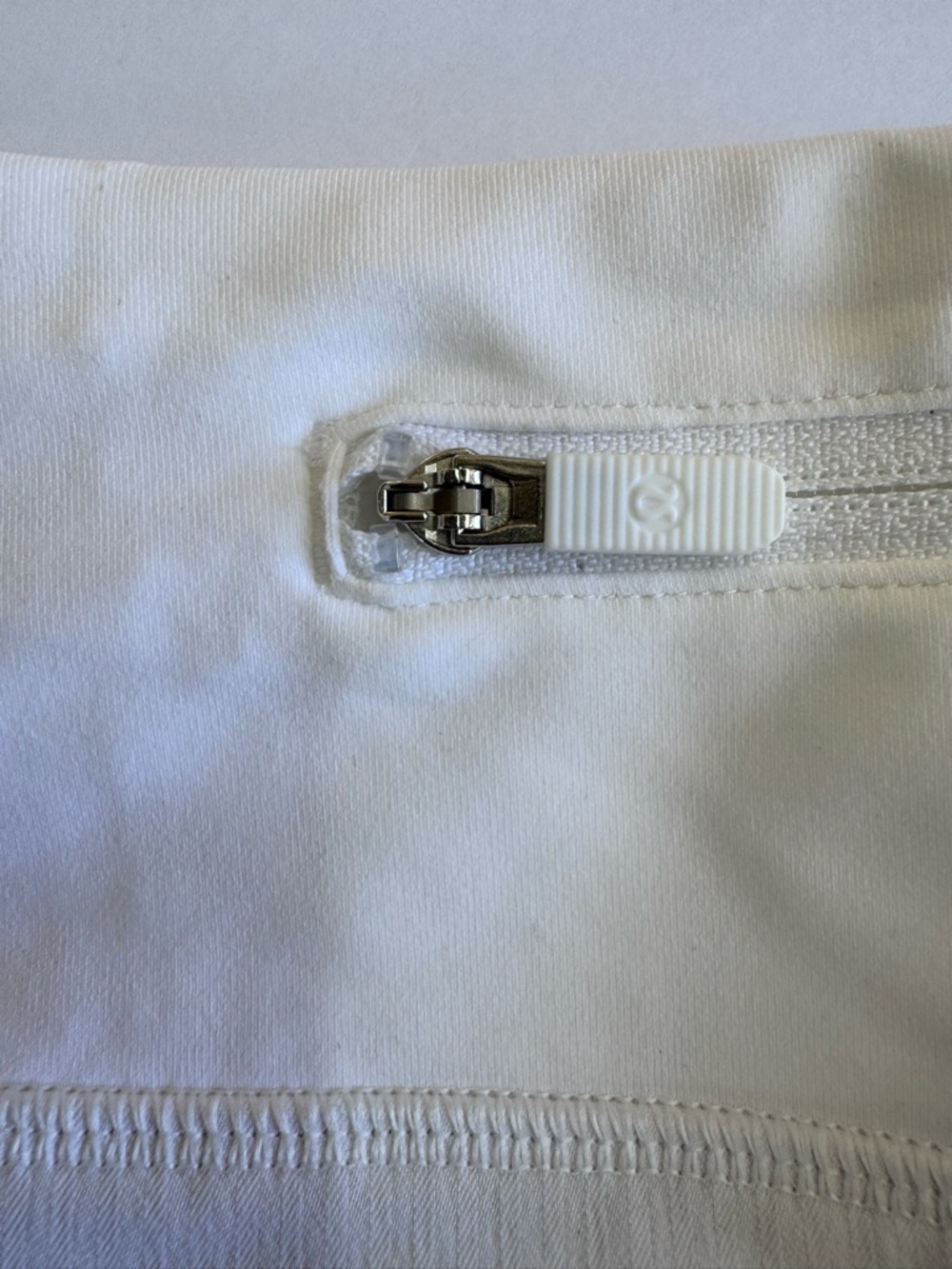 Lululemon Speed Up Short *2.5" * Lined - Picture 3 of 6